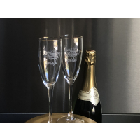 Champagne glazen graveren (prijs is per 2 glazen)